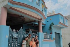 Happy Family House room 1