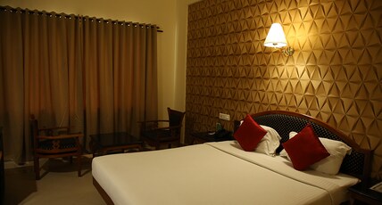 Royal Omars Room Type - Standard Non AC Rooms