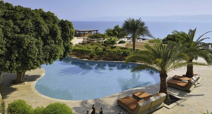 M Room Type - Royal Villa Sea View 185 sqm 6 bedrooms (3 king and 3 twin beds) private swimming pool M Room Type - Royal Villa Sea View 185 sqm 6 bedrooms (3 king and 3 twin beds) private swimming pool