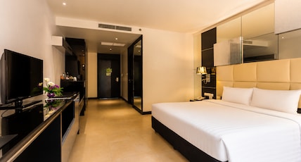Nova Platinum Hotel Room Type - Grand Deluxe King with Balcony (Executive Wing) Nova Platinum Hotel Room Type - Grand Deluxe King with Balcony (Executive Wing)