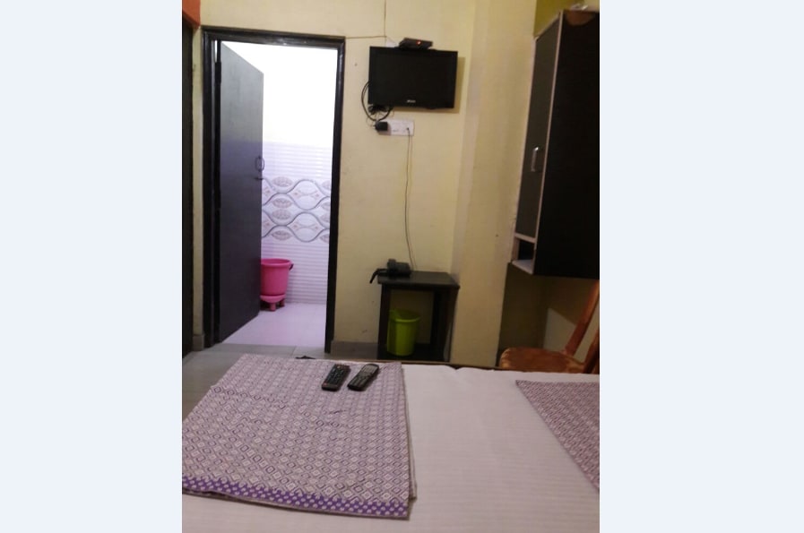 COMFORT GUEST HOUSE - Tap to explore photos