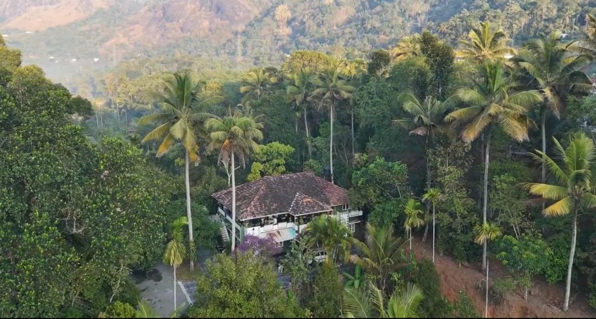 Maliyeckal Homestay Anaviratty - Tap to explore photos