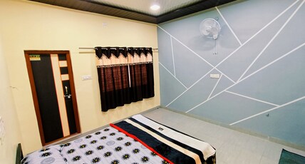 Hotel Indrayani Room Type - Singel Bedroom With Hill View