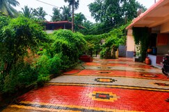 Homestay Near Mookambika buss stand 500 meeter