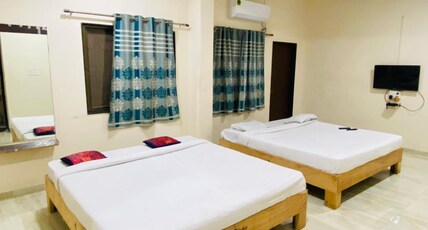 Hotel Meghmalhar Lodge Room Type - Deluxe Double Bed AC