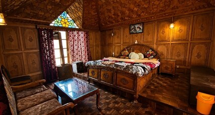 HOUSEBOAT MYLINE Room Type - Suited deluxe 
