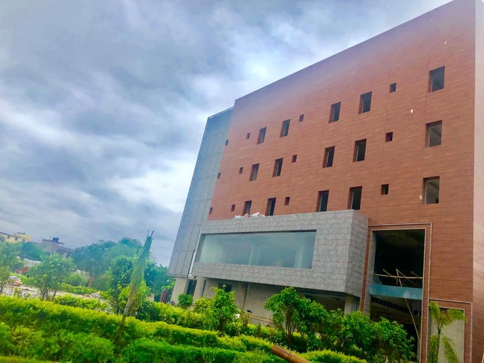 Mastiff Grand Regal Resort Arrah by OTHPL - Tap to explore photos