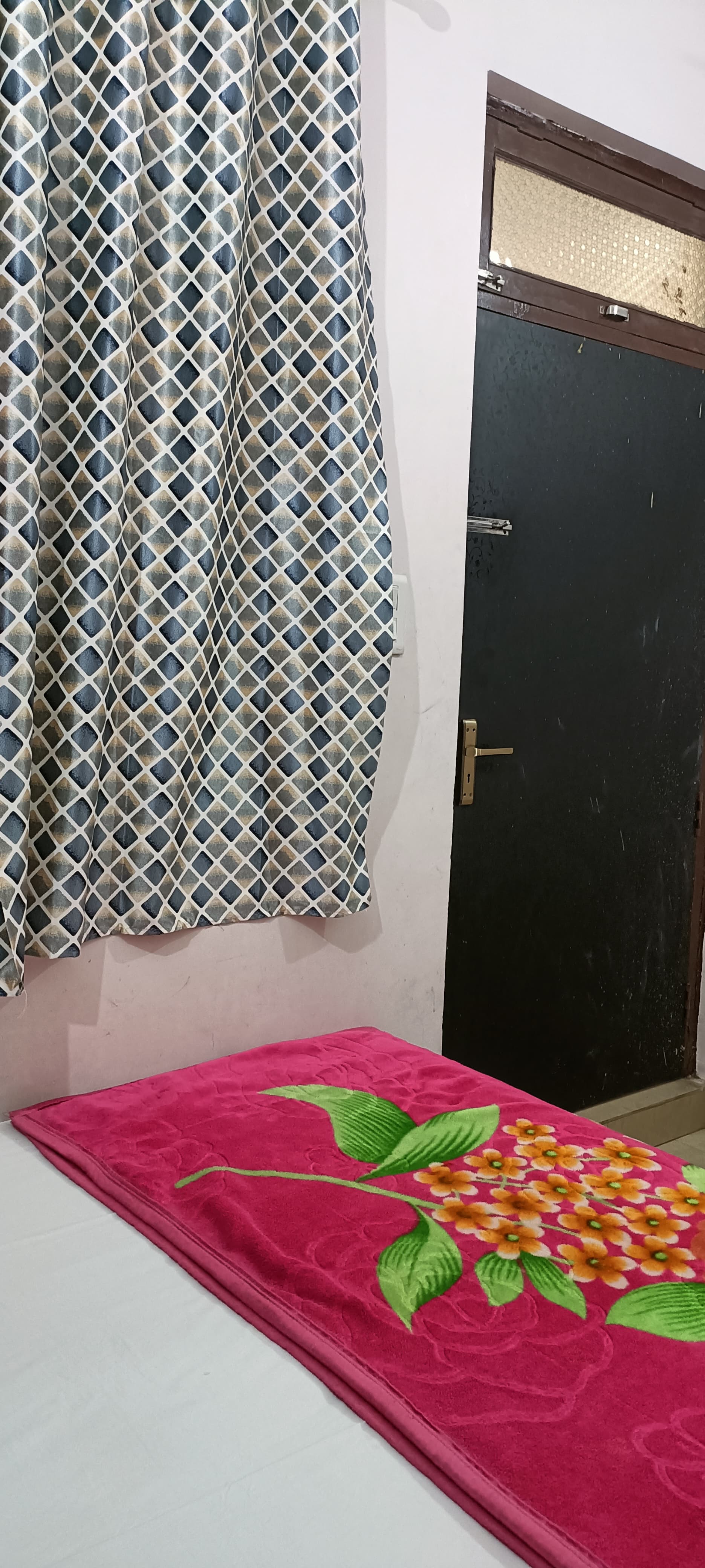 Hotel Kamla Guest House - Tap to explore photos