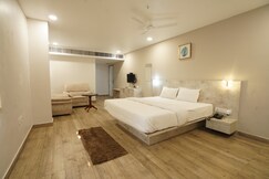 HOTEL TRP BLISS