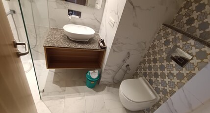 GOLDEN WAVE PREMIUM Room Type - Deluxe Room With Balcony Sea View