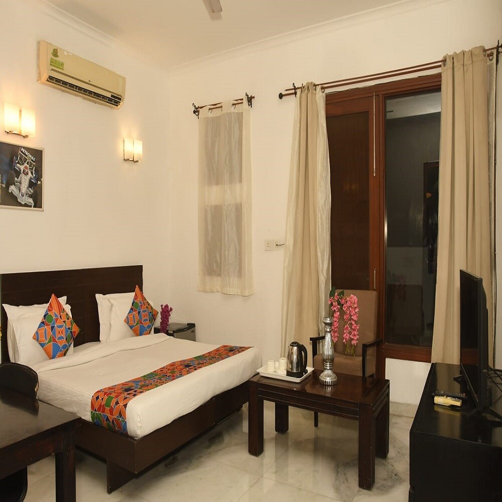 South Delhi Hotels - Tap to explore photos