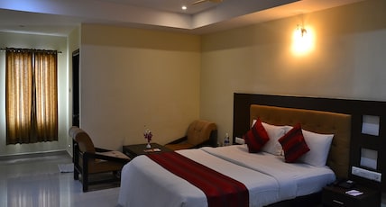 Hotel Udayee International Room Type - Superior Room