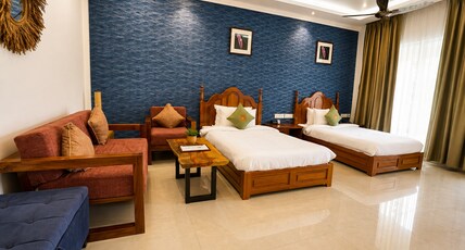 PUSHRINGDI ISLAND RESORT AND HOUSE BOAT Room Type - Standard Room in the mainland