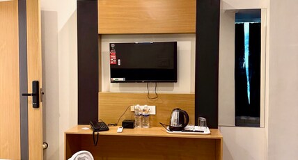A R Signature Inn Room Type - Premium room