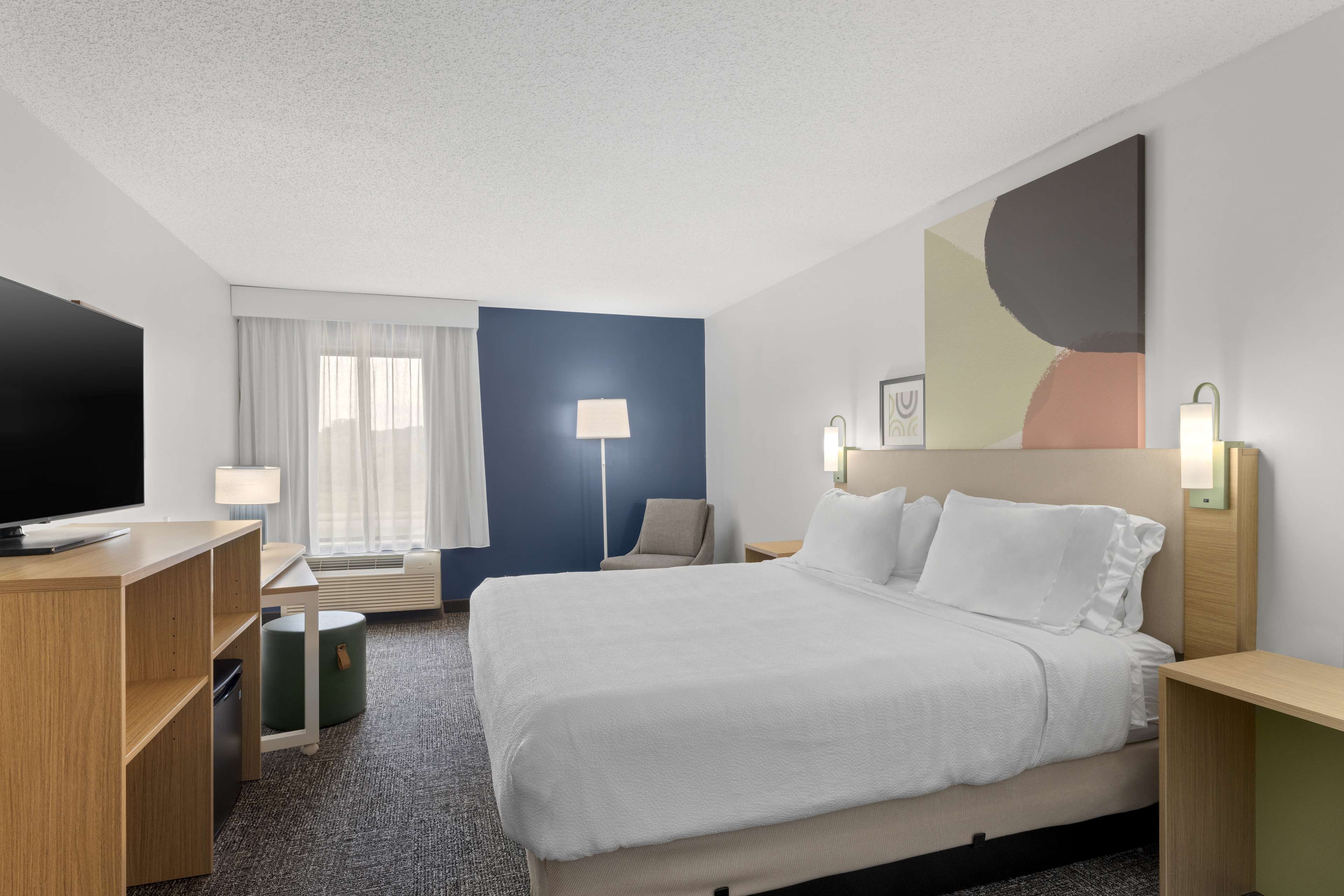 Spark by Hilton Newcomerstown - Tap to explore photos