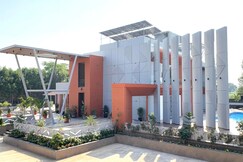 Blow Show Villa 6 BHK