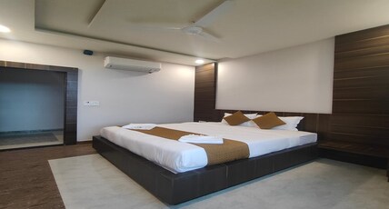 Hotel Nirmala heights & resorts Kahalgaon Room Type - Deluxe Room Hotel Nirmala heights & resorts Kahalgaon Room Type - Deluxe Room