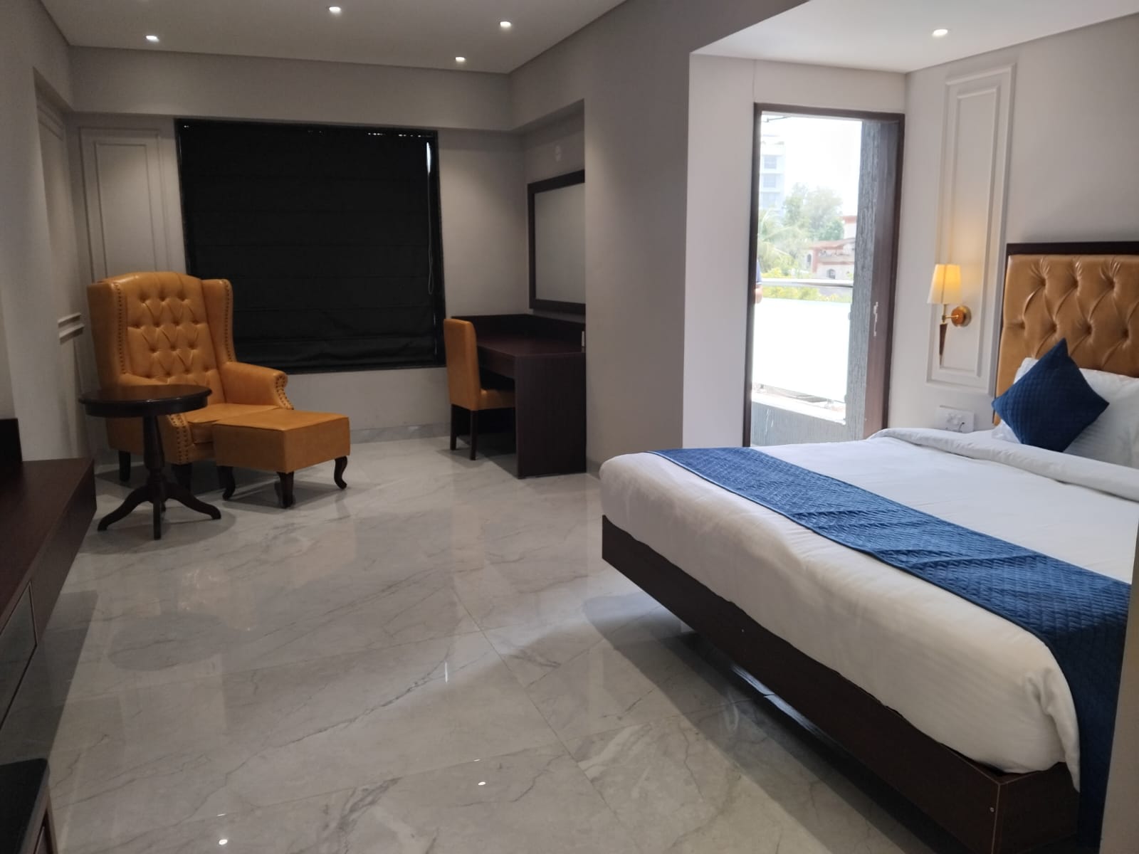 MAGNUS NEXSTAR SUITES - Tap to explore photos