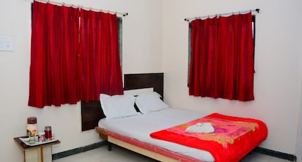 Hotel Sai Sulochana Inn Room Type - Standard Double Room