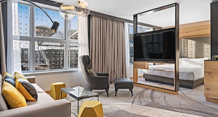 Hilton Munich Airport Room Type - KING DELUXE SUITE