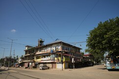 HOTEL BASUDEV