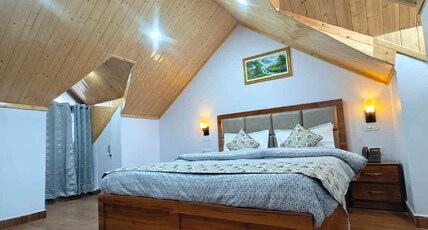AASRA PARADISE HOTEL Room Type - FAMILY SUITE ROOM WITH BALCONY