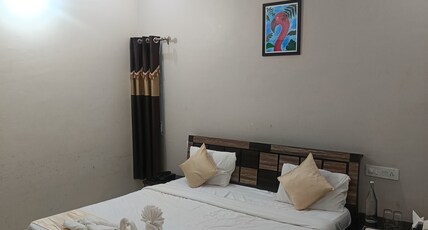 Apalace Room Type - Standard Room