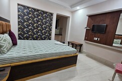 Sea Castle Homestay 5 Mins From Chakra Tirtha Road Beach