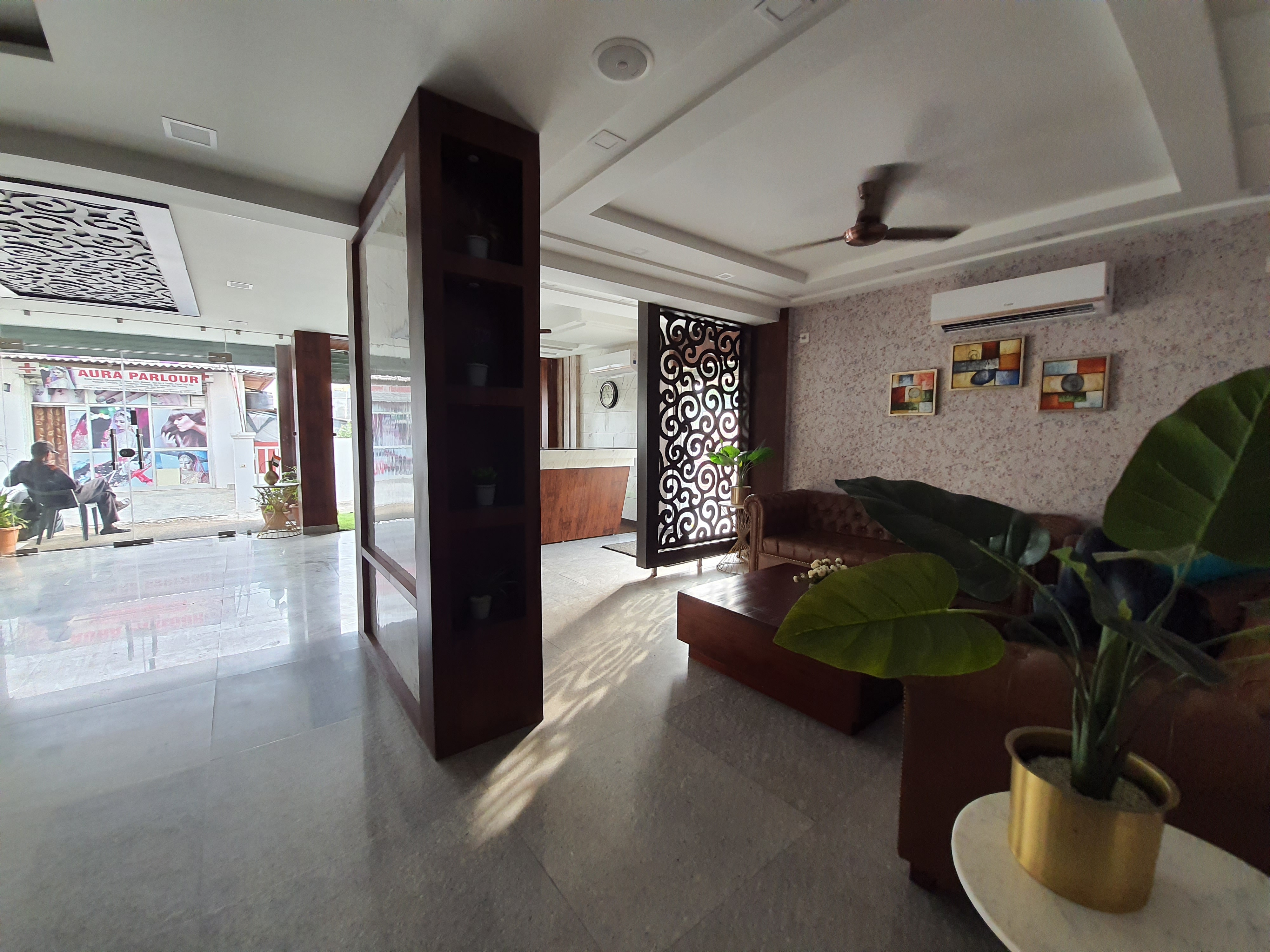 Main gallery