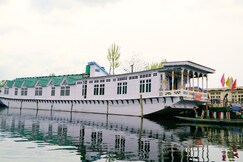 Explore the paradise