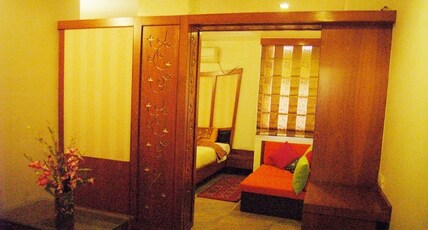 Hotel Meera Room Type - Executive Suite