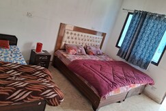 HIM COTTAGE & RESTURANT