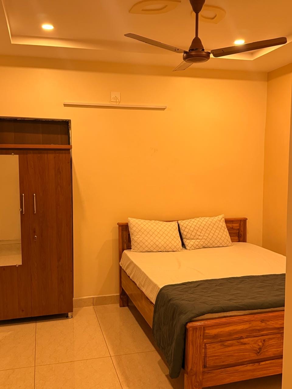 Sri Aavasa Homestays - Tap to explore photos