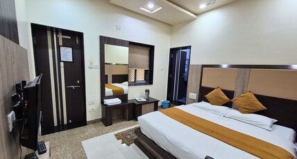 Hotel Vilas Room Type - Deluxe Room Non-AC