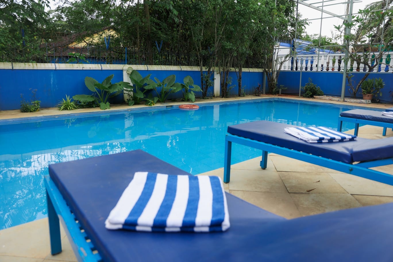 Mayflower Beach Resort - Tap to explore photos