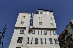 Apex Hotel