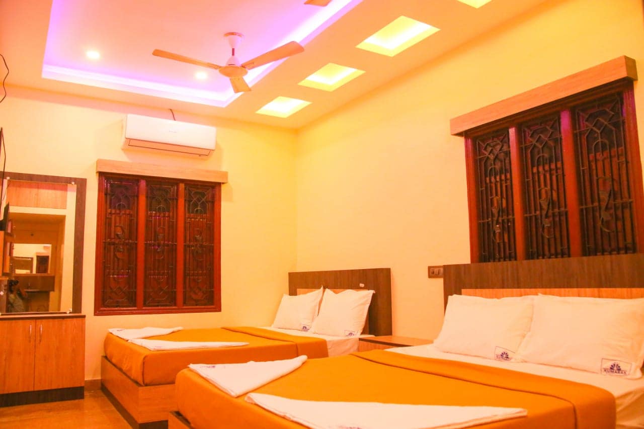 SREE KUMARAN RESIDENCE - Tap to explore photos