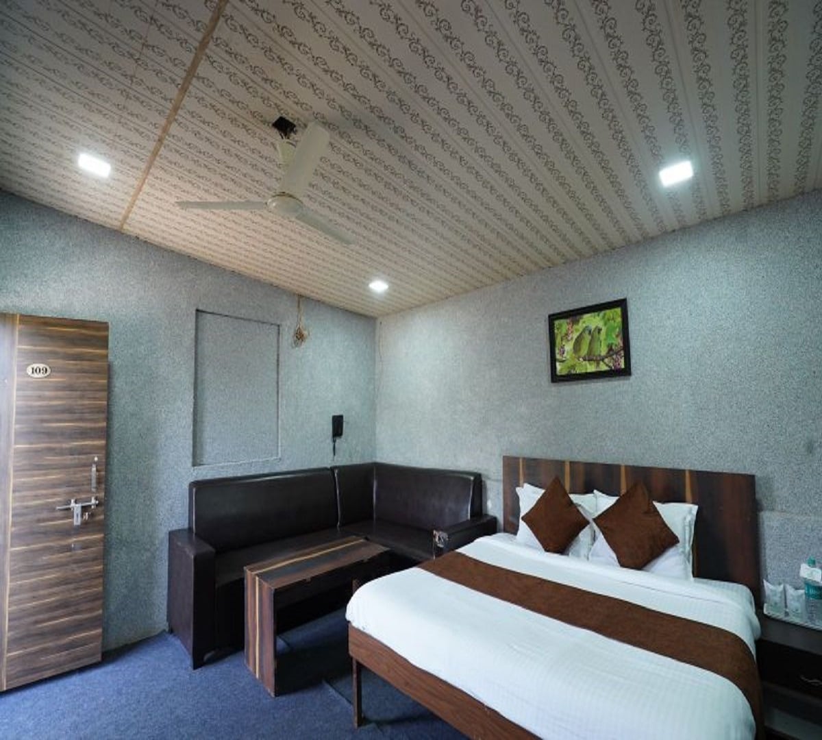 Wanderlust Resort , Bhandardara - Tap to explore photos