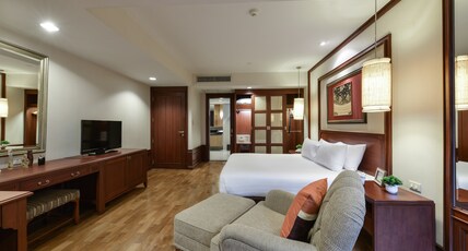 Centre Point Sukhumvit Thong Lo Room Type - 1 Bedroom Grand Suite King Bed