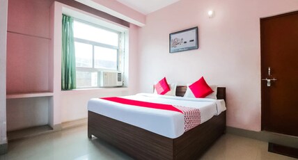 RAJ SHANTI GUEST HOUSE Room Type - AC Room