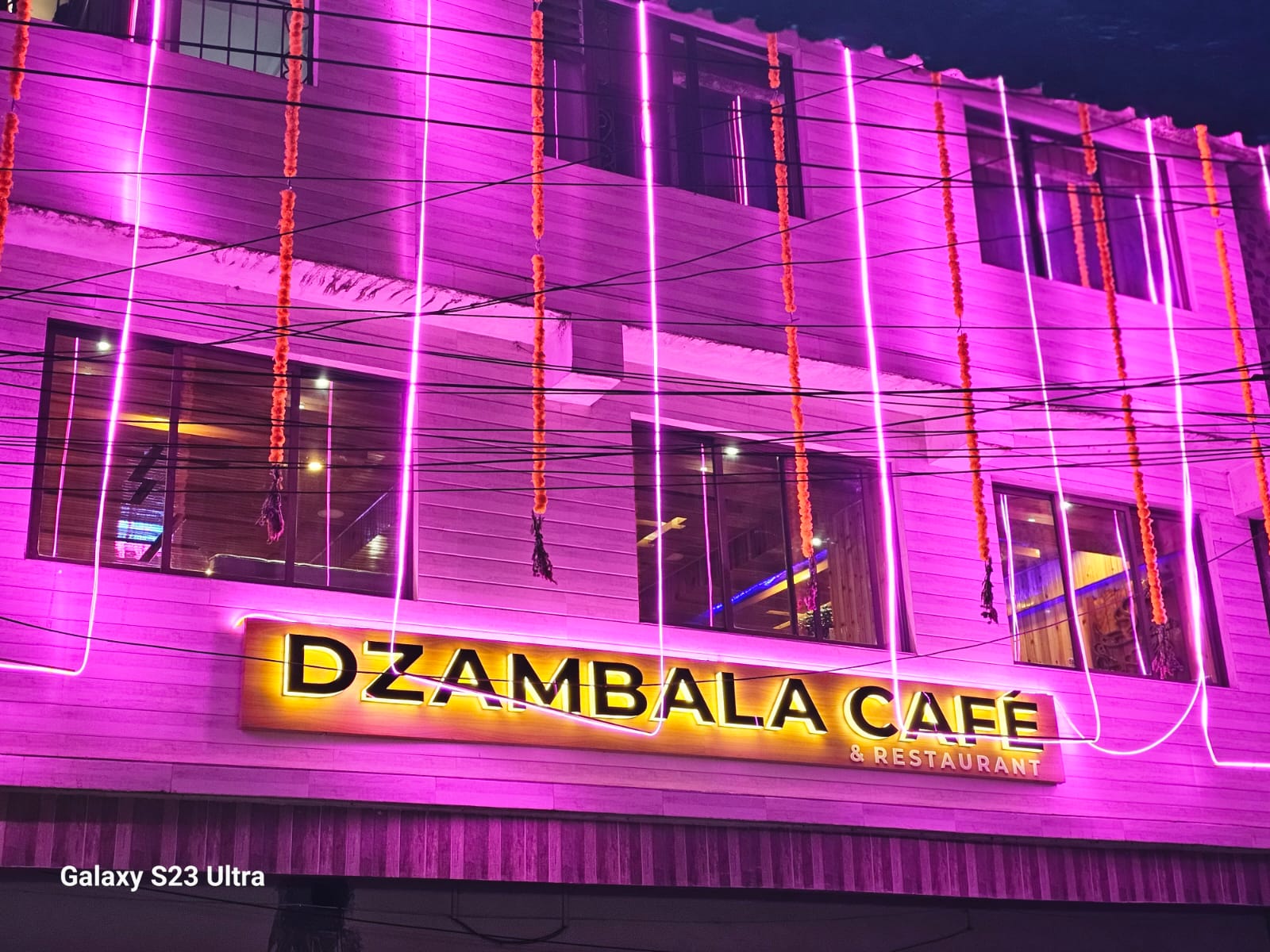 Dzambala Homestay Sukhiapokhri - Tap to explore photos