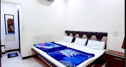 Red Rose Hotel Room Type - Bedroom 3