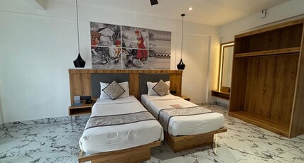 Monarch Montvert Rabale Room Type - Deluxe Twin Room