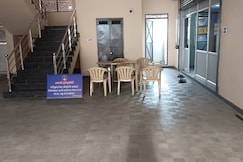 VASANTHAM PALACE INN A/C.LODGE