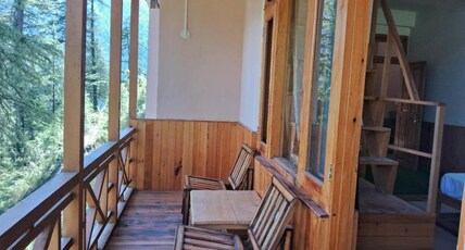 Bhindeshi Tara Stays Jibhi Room Type - Duplex Quadruple Bedroom