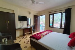 Sandhyana Inn near Bhagsu Waterfall