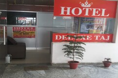 HOTEL DELUXE TAJ