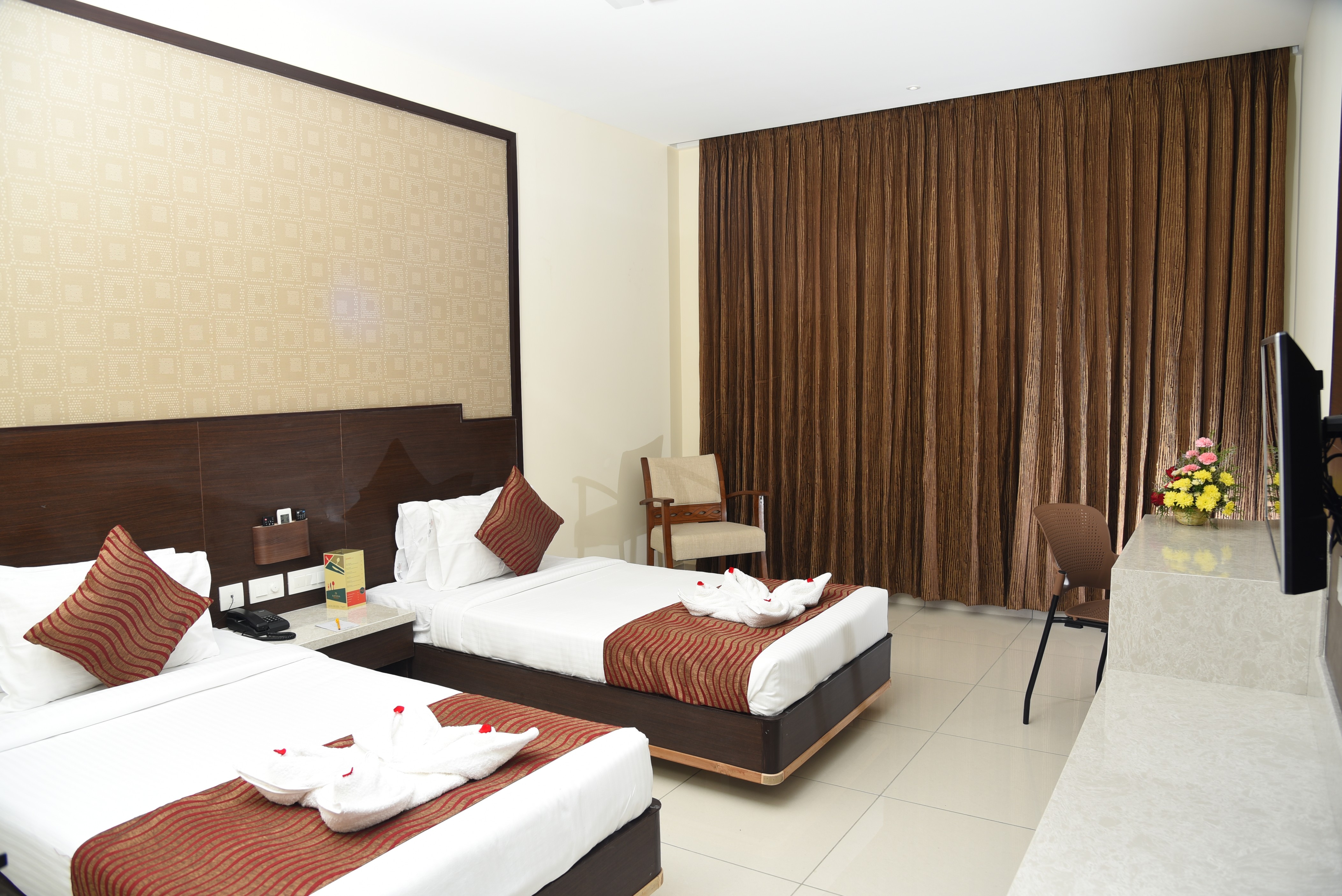 Hotel Rathna Residency, Erode - Tap to explore photos