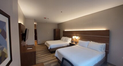 Holiday Inn Express Trincity Room Type - 2 Queen Standard