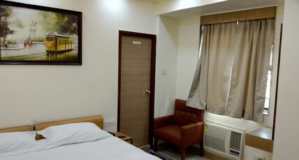 HOTEL GOLDENKEY Room Type - Standard Room